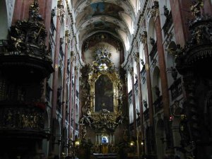 Photo Inside church of st james 1